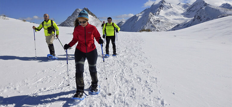kayak-pico-azul-raquetas-de-nieve-en-leon